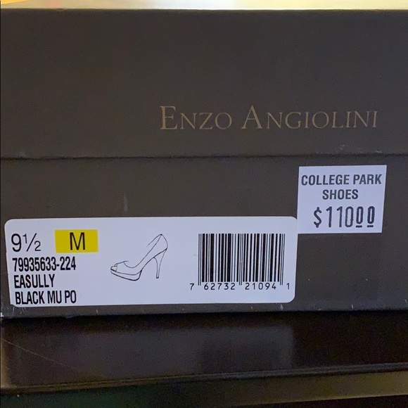 Shoes - Picture 5 of 6